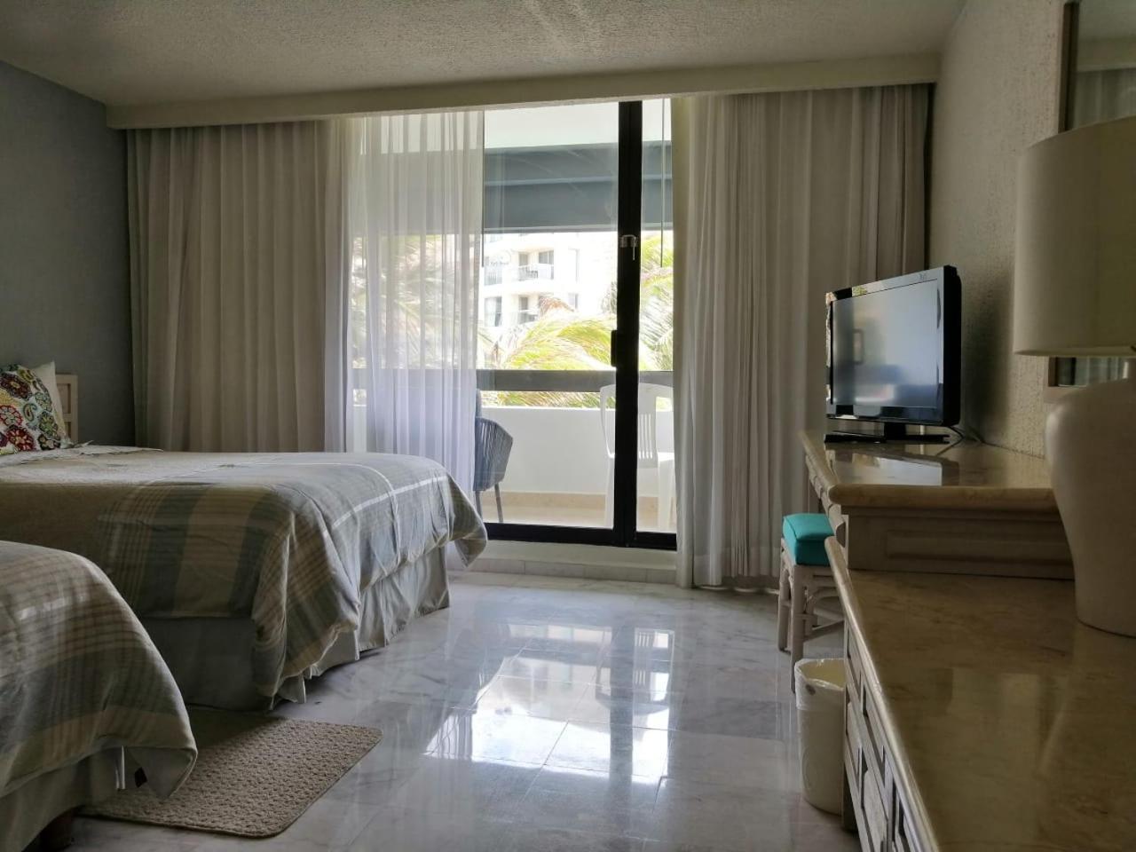 Beachfront Getaway Condo Cancún Szoba fotó